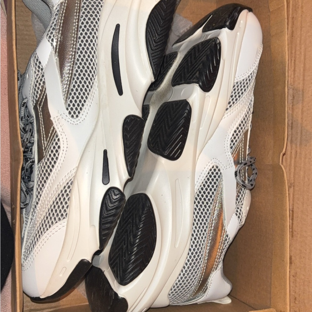 Woman’s White & Silver Athletic Mesh Sneaker
